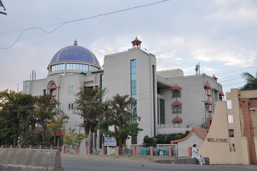 Jabali Palace Hotel Jabalpur Eksteriør billede