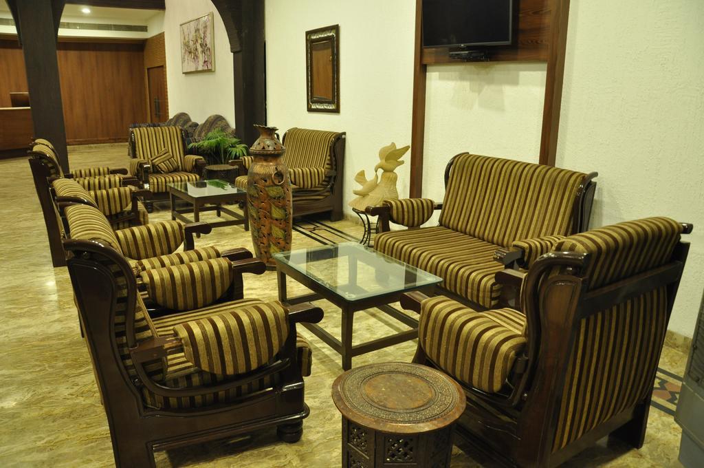 Jabali Palace Hotel Jabalpur Eksteriør billede